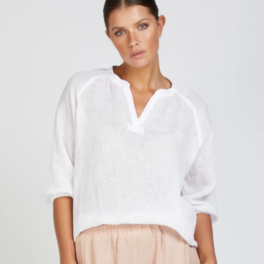 New In the Sac Biarritz Linen Blouse